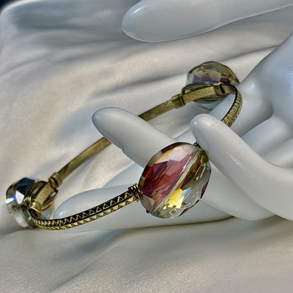 Vintage Bangle Bracelet Big Crystals Gold Tone Wirework Prism Sparkle Fairy